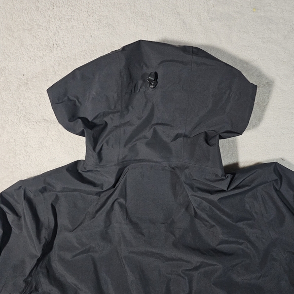 L.L.BEAN WATERPROOF PRIMALOFT PACKAWAY JACKET - Picture 6 of 10